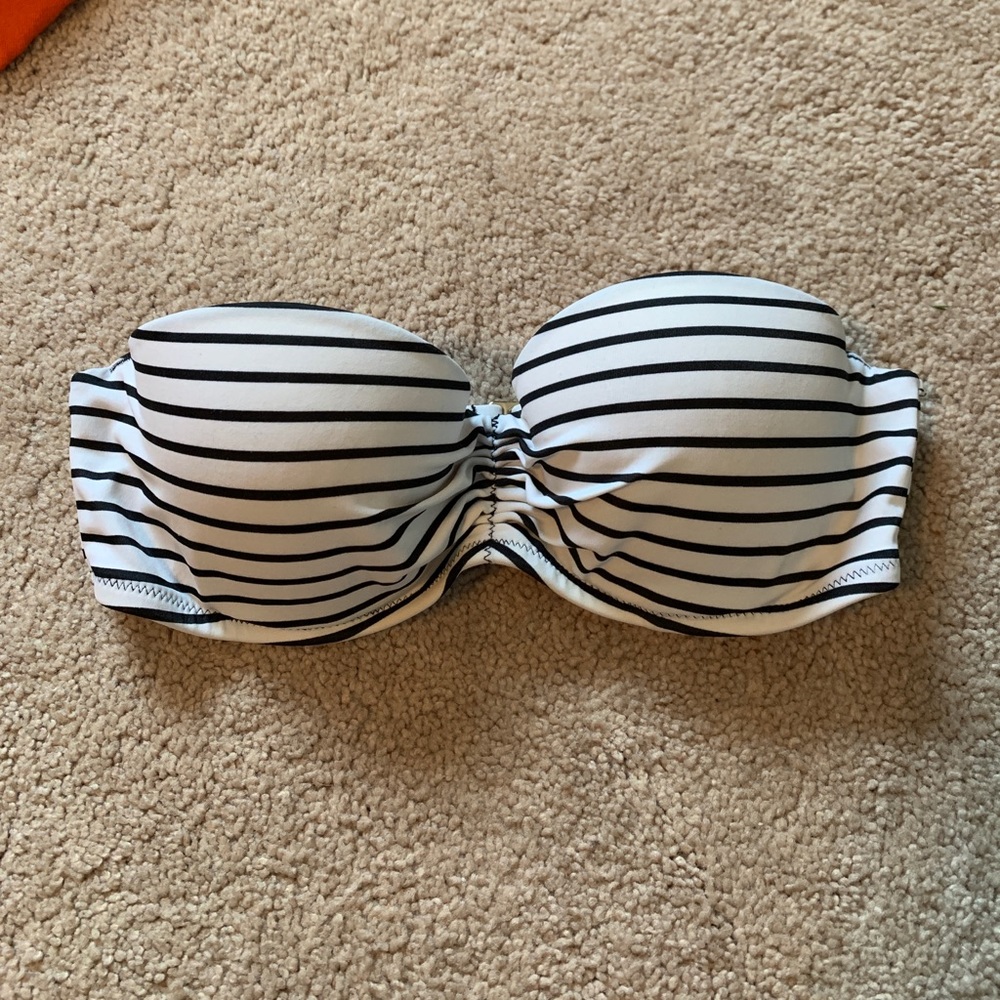 Victoria’s secret strapless bathing suit top
